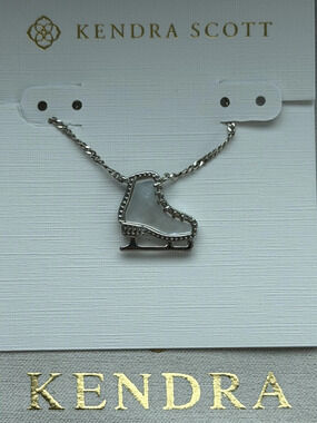 Kendra Scot White Pendant Necklace